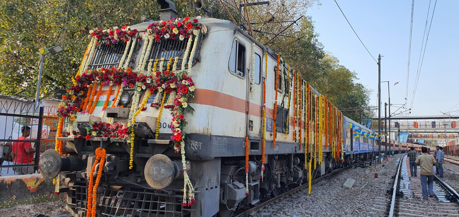 lucknow to samastipur holi special train 2025