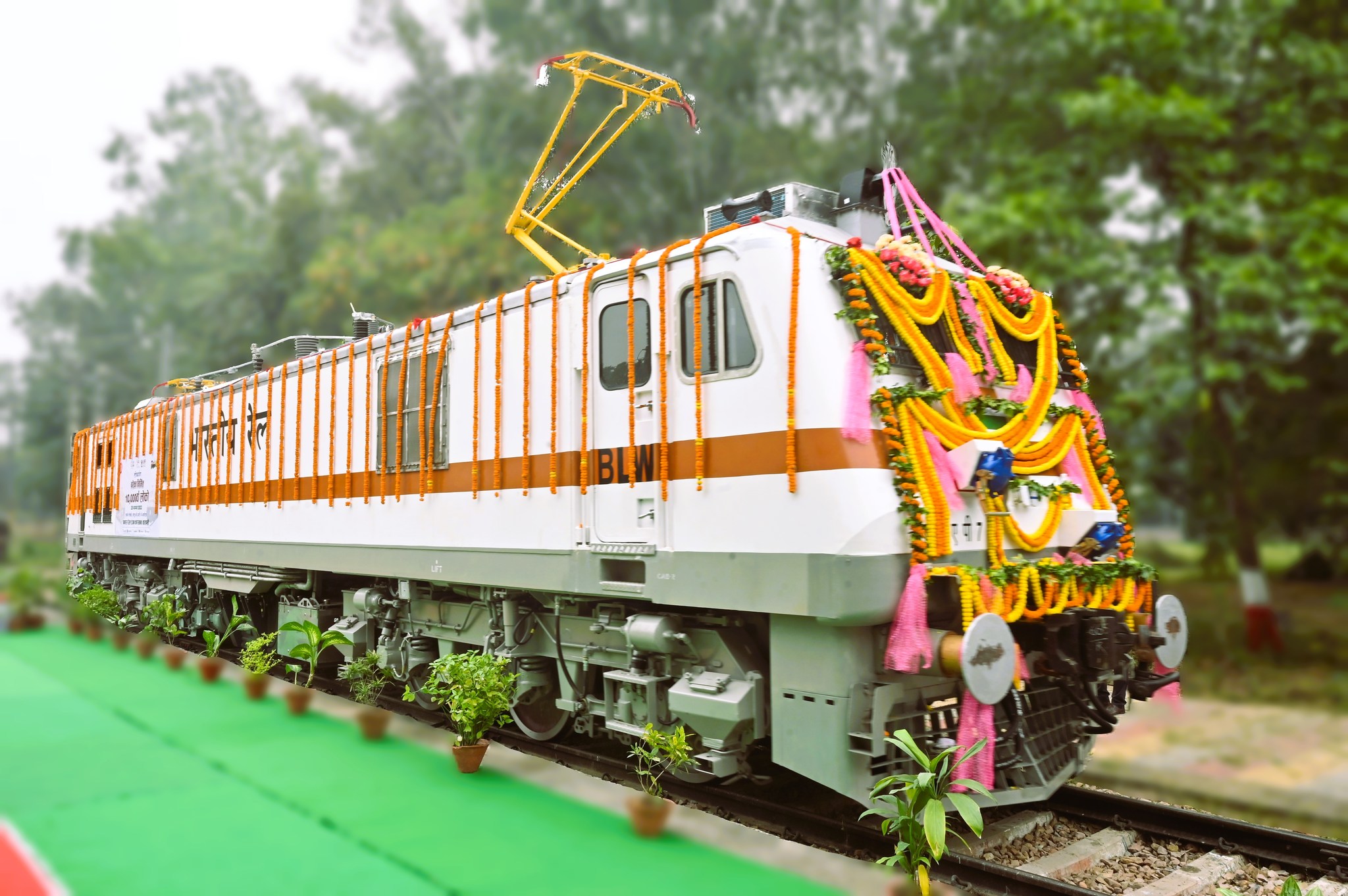 Historic Milestone: Banaras Locomotive Works Unveils 10,000th ...